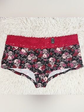 TORRID Curve Floral Skull Lace-Trim Boyshorts Panty Red & Black Plus Size 3 NWT
